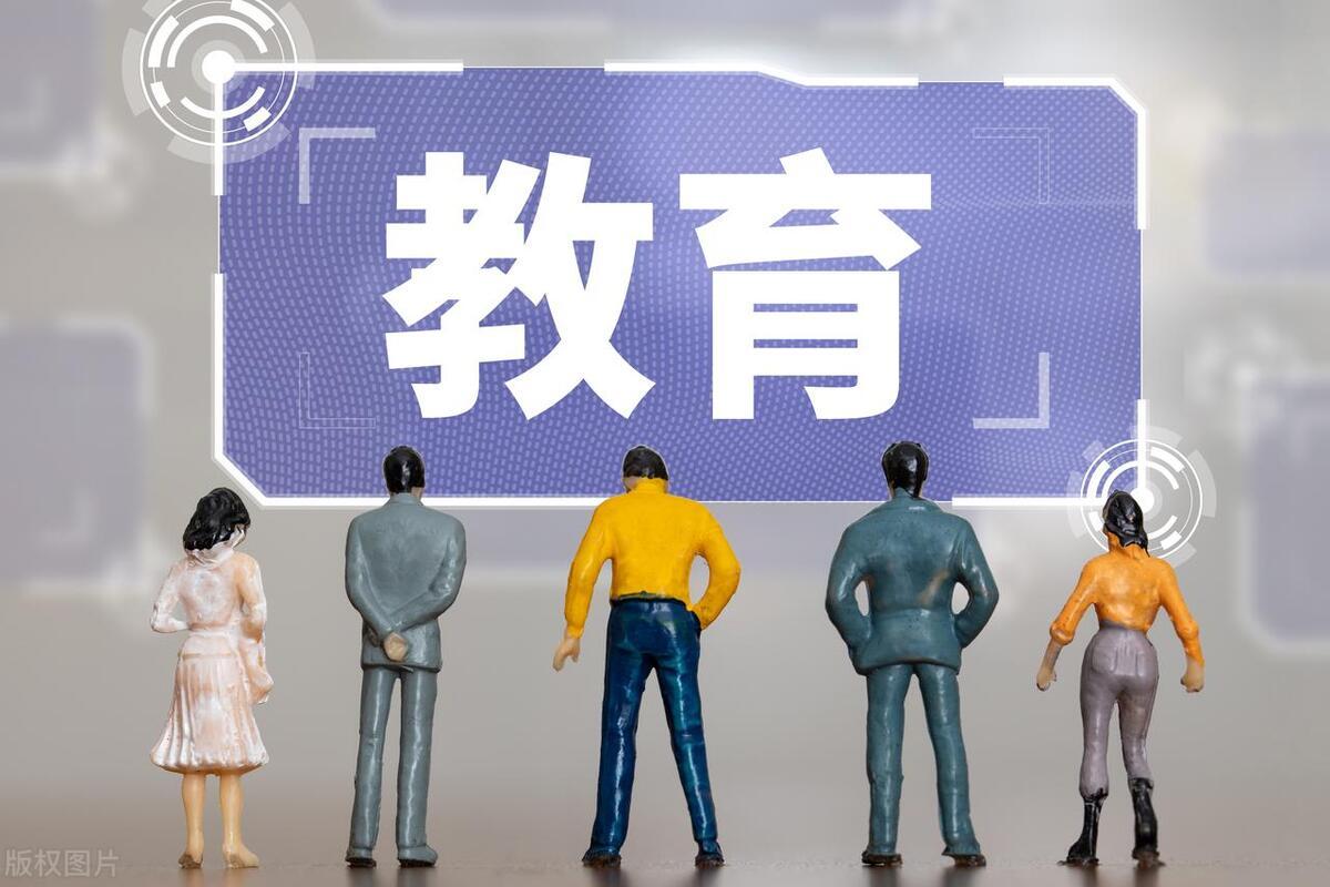 警惕虛假博彩陷阱，遠離非法博彩資本車，切勿被虛假宣傳所迷惑，警惕虛假博彩陷阱，避免陷入非法博彩資本的陷阱，警惕虛假宣傳的誘惑