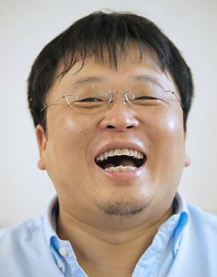 盧偉冰回應(yīng)董明珠質(zhì)疑，新視角下的挑戰(zhàn)與機(jī)遇，盧偉冰回應(yīng)董明珠質(zhì)疑，挑戰(zhàn)與機(jī)遇的新視角