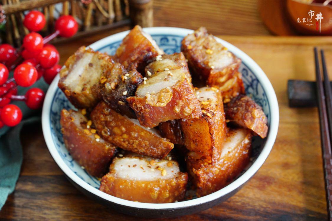 脆皮烤五花肉，一道美味佳肴的誘惑力，脆皮烤五花肉，美味誘惑，佳肴盡享