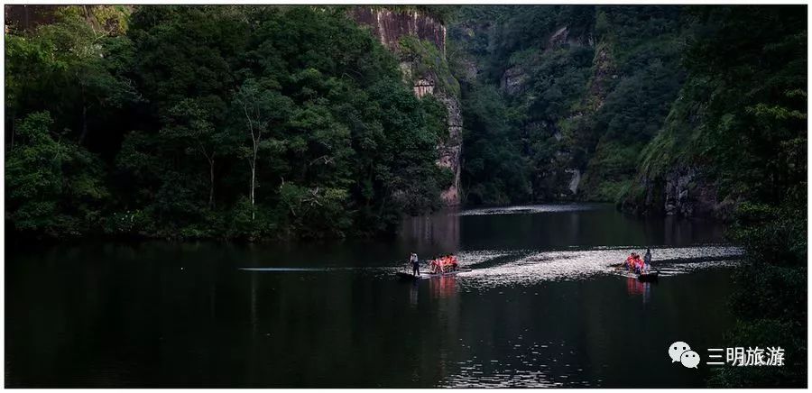 探索九龍?zhí)讹L(fēng)景區(qū)，自然之美與人文之韻的交融，九龍?zhí)讹L(fēng)景區(qū)，自然與人文的和諧交融之美