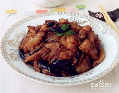紅燒茄子，家常美味，輕松上手，家常紅燒茄子，美味易做，輕松享受