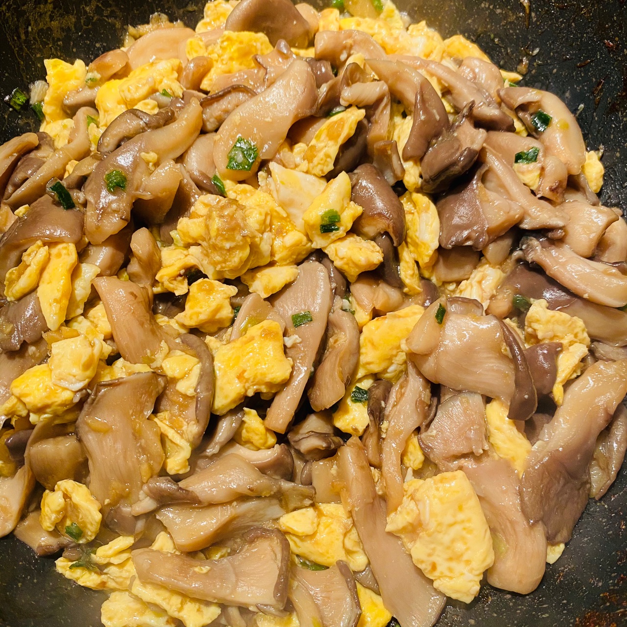 蘑菇炒雞蛋的獨(dú)特做法，美味與健康并重，蘑菇炒雞蛋，美味與健康并重的獨(dú)特做法