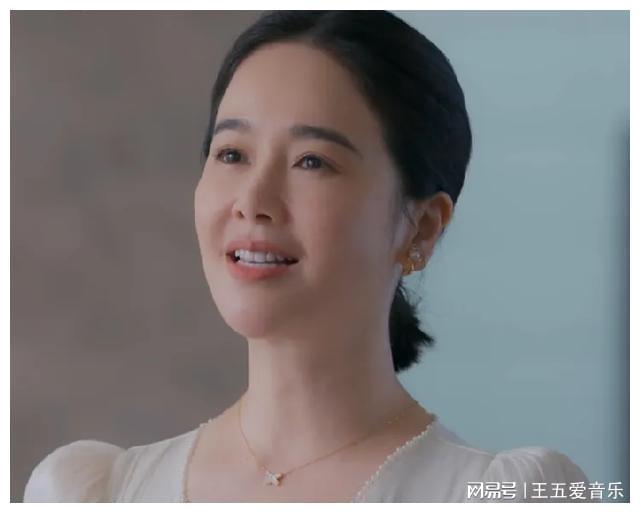 左小青天道驚艷片段，演技與魅力的完美呈現(xiàn)，左小青天道演技驚艷瞬間，魅力與實(shí)力的完美融合