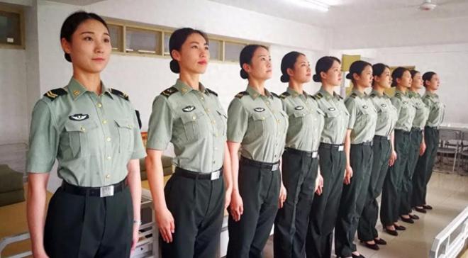 大學(xué)生女兵入伍的挑戰(zhàn)與困難，女大學(xué)生兵入伍的挑戰(zhàn)與困境