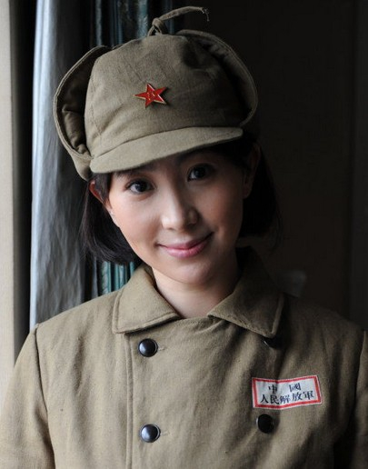 孫嵐個(gè)人資料，一位備受矚目的演員之路，孫嵐，備受矚目的演員之路揭秘