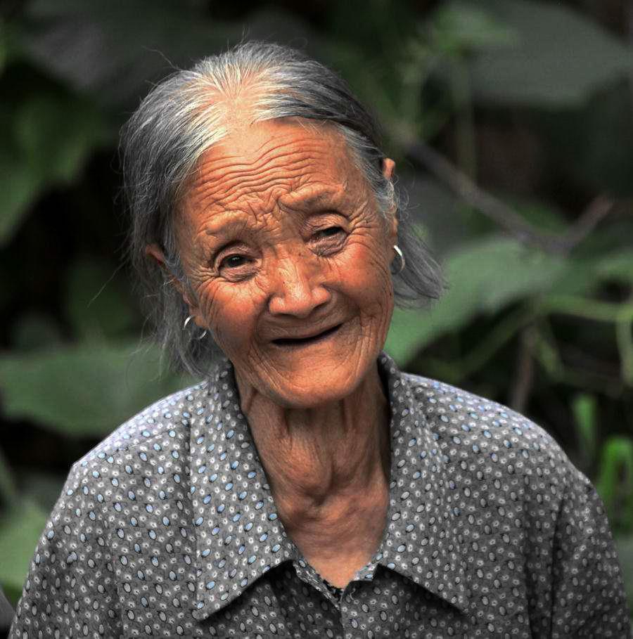 今天的她們演員表——聚焦現(xiàn)代女性的力量與魅力，現(xiàn)代女性力量與魅力——今日她們演員表全解析