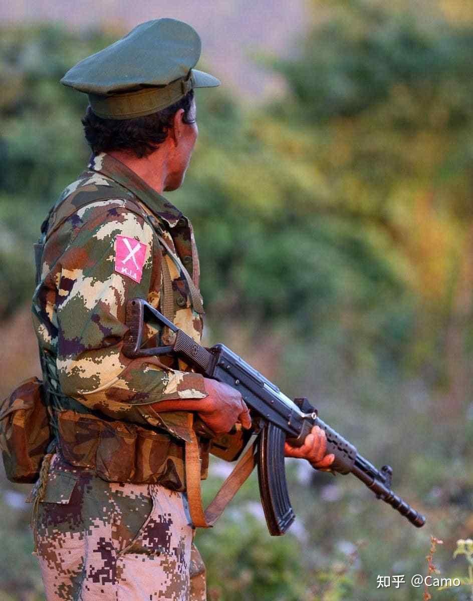 武警的制服，榮耀與責(zé)任，武警制服，榮耀與責(zé)任的象征