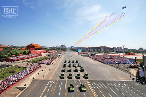儀仗隊(duì)閱兵走過天安門廣場，榮耀與力量的展現(xiàn)，天安門廣場閱兵，榮耀與力量的展現(xiàn)