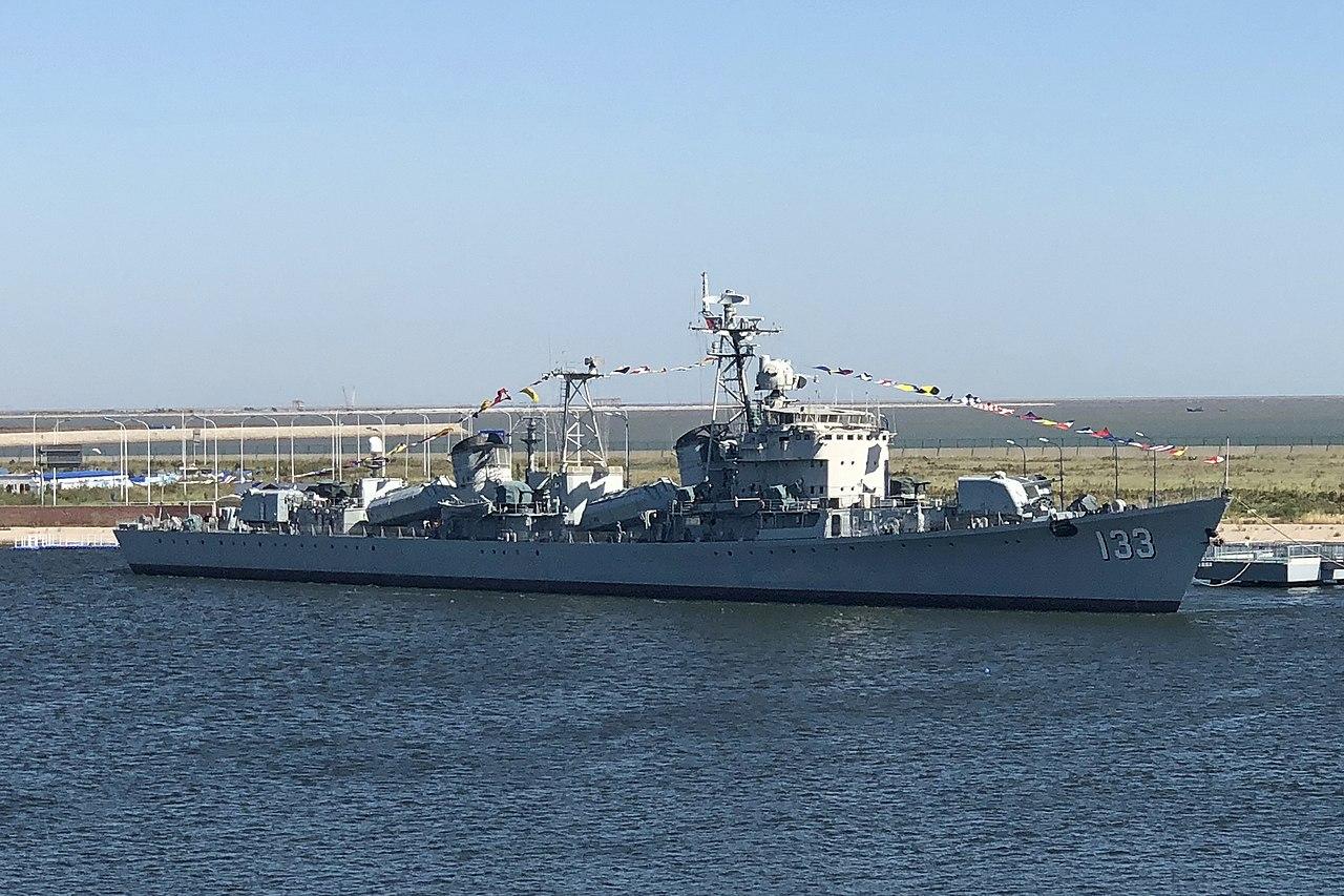 探究中國海軍新一代主力戰(zhàn)艦，052C型驅逐艦的動力系統(tǒng)，中國海軍新一代主力戰(zhàn)艦，揭秘052C型驅逐艦動力系統(tǒng)