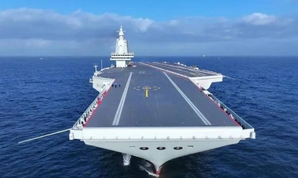 揭秘中國海軍新力量，福建艦與004航母的姊妹情深，揭秘中國海軍新力量，福建艦與姊妹艦004航母的崛起之路