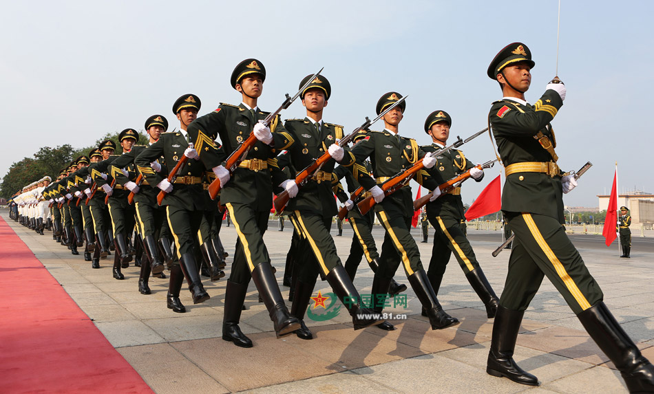 三軍儀仗隊圖片大全集，榮耀與力量的展現(xiàn)，三軍儀仗隊圖片集，榮耀與力量的完美展現(xiàn)