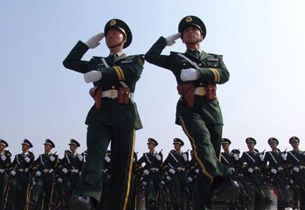 閱兵式中的三軍儀仗隊，一幅幅生動的圖片故事，閱兵式中的三軍儀仗隊，生動圖片故事展現(xiàn)榮耀瞬間