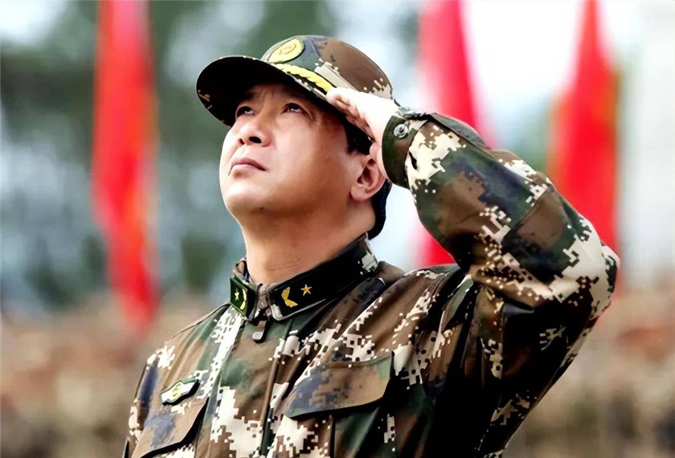 獨(dú)臂英雄丁曉兵，不屈的人生傳奇簡(jiǎn)歷，獨(dú)臂英雄丁曉兵，不屈的人生傳奇