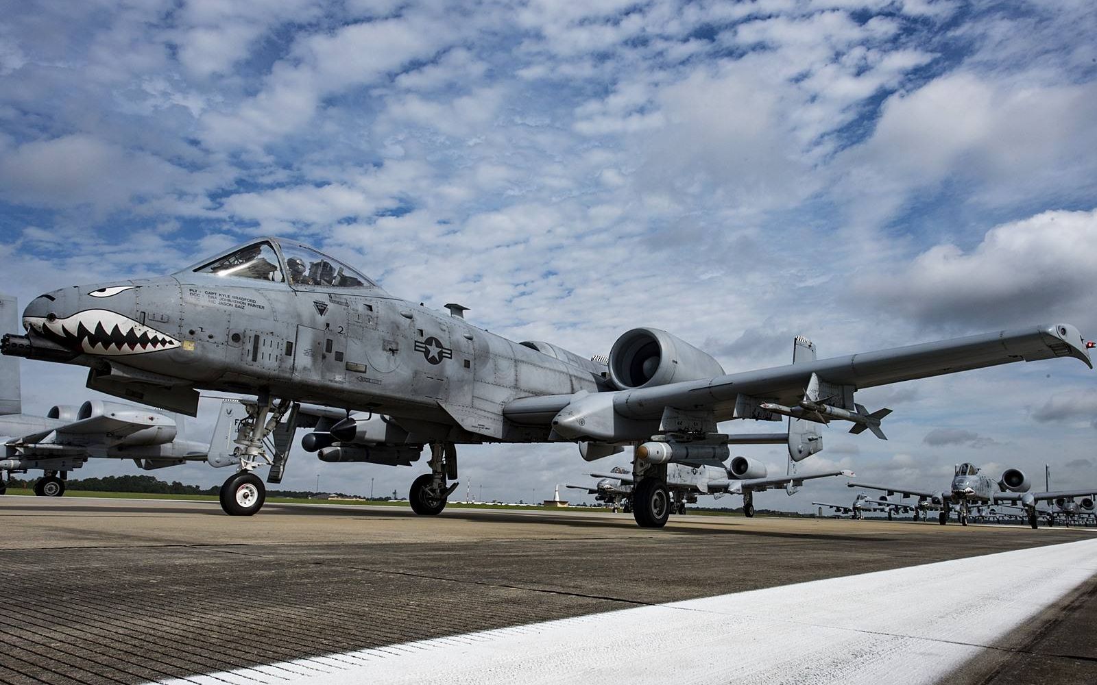 A-10攻擊機訓練大全，深入了解與掌握飛行技巧，A-10攻擊機訓練詳解，飛行技巧深度解析