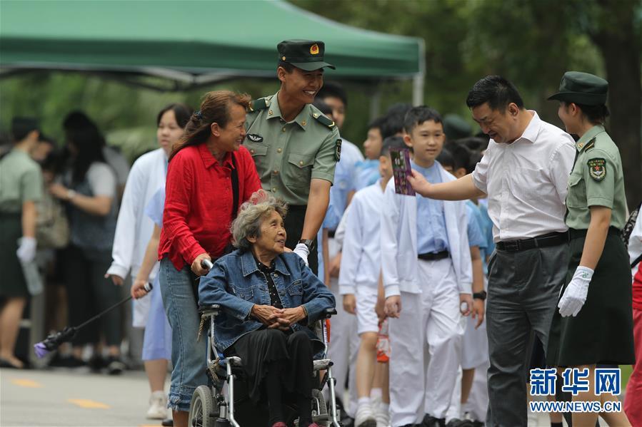 中國人民解放軍軍旗的意義，中國人民解放軍軍旗的意義與象征