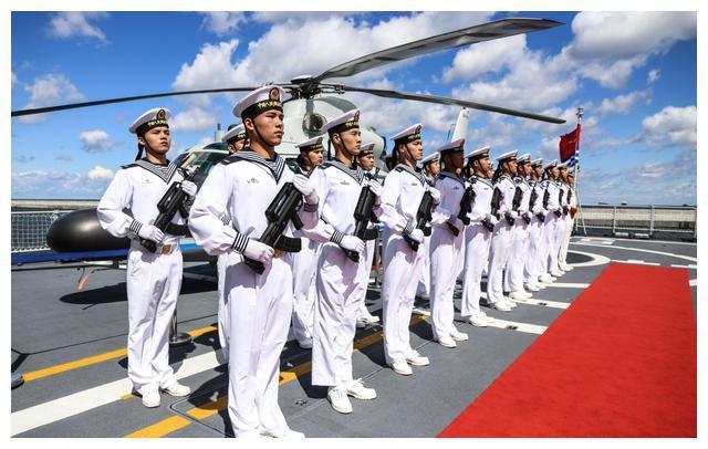 海軍70周年視頻全集，榮耀與力量的展現(xiàn)，海軍70周年慶典視頻全集，榮耀與力量的時(shí)代展現(xiàn)