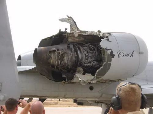 揭秘A-10攻擊機(jī)被擊落記錄，戰(zhàn)爭中的英勇與犧牲，揭秘A-10攻擊機(jī)的戰(zhàn)爭歷程，英勇與犧牲的見證
