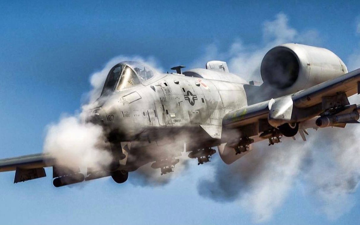 揭秘A-10攻擊機(jī)的射擊威力，一段震撼的射擊視頻解析，揭秘A-10攻擊機(jī)的震撼射擊威力，一段射擊視頻的深度解析