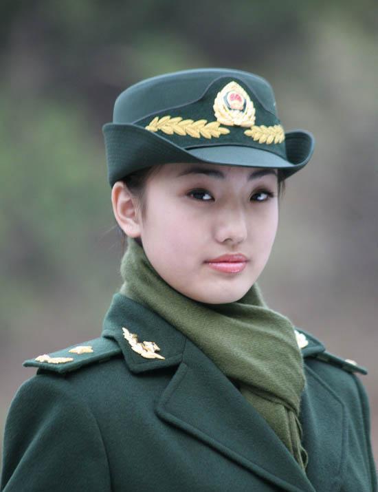 中國武警女兵，單身照片背后的堅(jiān)韌與力量，中國武警女兵的單身照片背后的堅(jiān)韌與力量