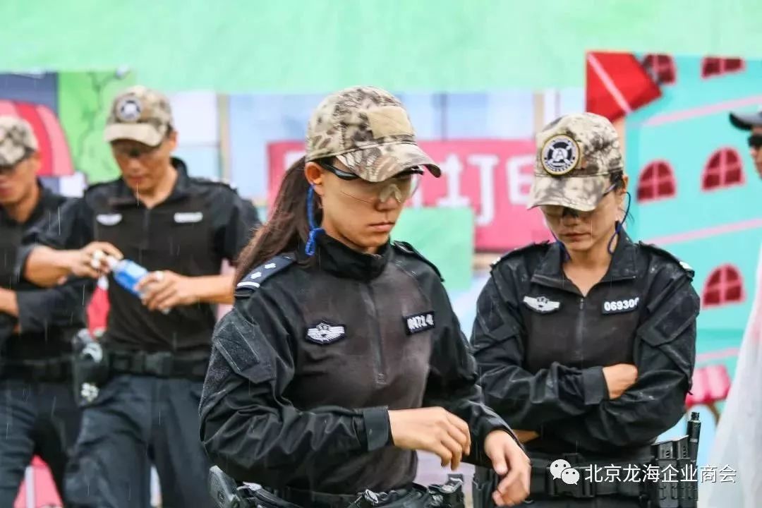 北京市公安局反恐怖和特警總隊(duì)的職責(zé)與擔(dān)當(dāng)，北京市反恐怖和特警總隊(duì)職責(zé)與擔(dān)當(dāng)揭秘