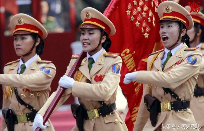 女兵方隊閱兵圖片，展現(xiàn)力量與榮耀的瞬間，女兵方隊閱兵風(fēng)采，力量與榮耀的展現(xiàn)瞬間