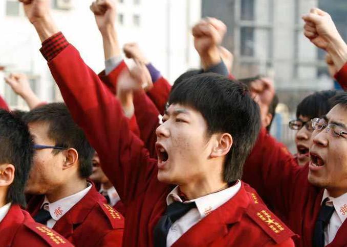 女生讀警校哪個專業(yè)好，深度解析與前景展望，女生警校熱門專業(yè)深度解析與前景展望，選擇最佳專業(yè)路線